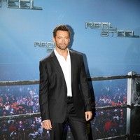 Hugh Jackman at a photocall for the movie Real Steal | Picture 74771